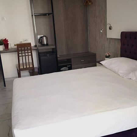 เซนต์ เอเลนา บูทิก โฮเต็ล Hotel ลาร์นาคา ภายนอก รูปภาพ