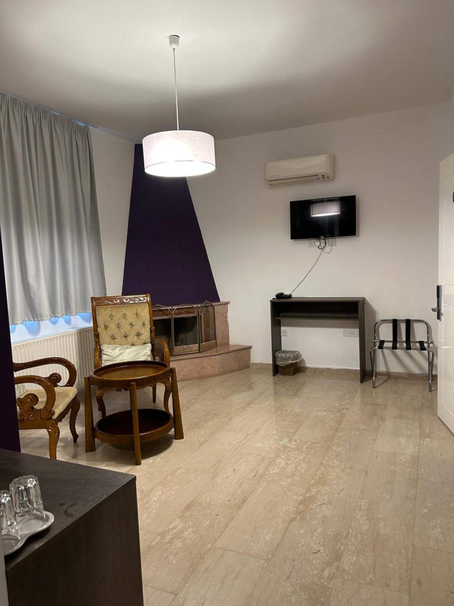 เซนต์ เอเลนา บูทิก โฮเต็ล Hotel ลาร์นาคา ภายนอก รูปภาพ