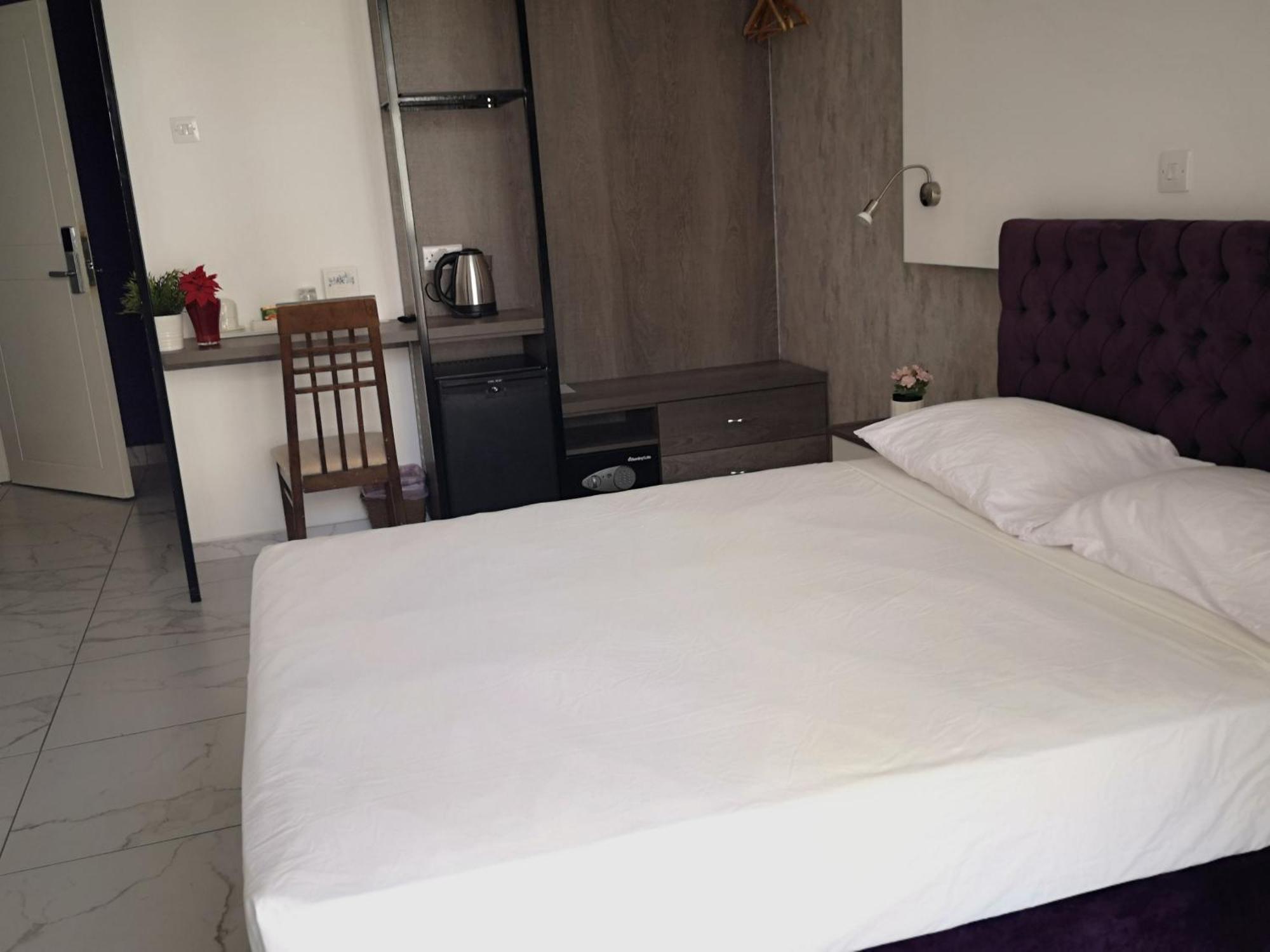 เซนต์ เอเลนา บูทิก โฮเต็ล Hotel ลาร์นาคา ภายนอก รูปภาพ
