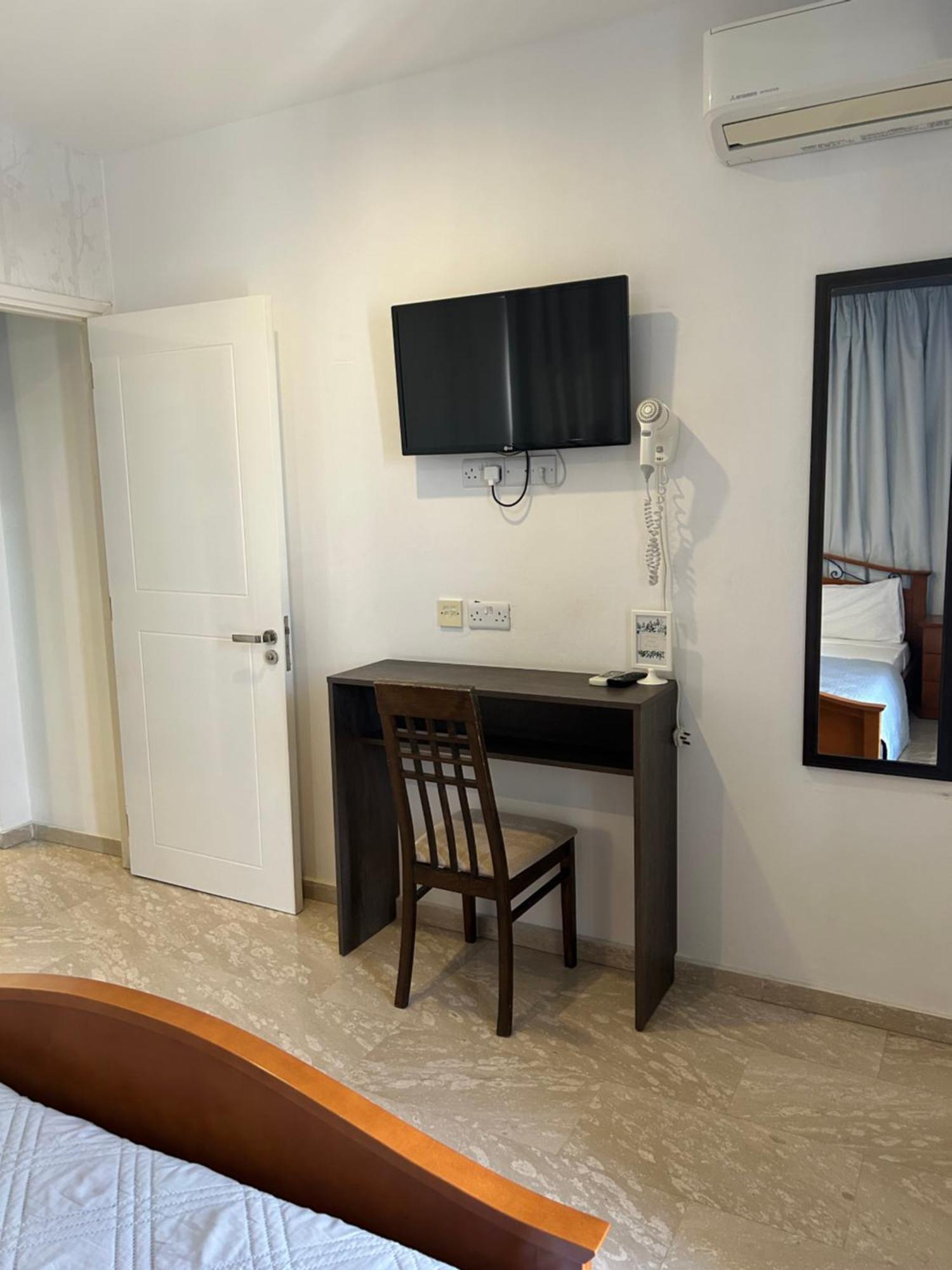 เซนต์ เอเลนา บูทิก โฮเต็ล Hotel ลาร์นาคา ภายนอก รูปภาพ
